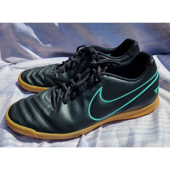 Nike Other - Nike Tiempox Indoor Soccer Cleats